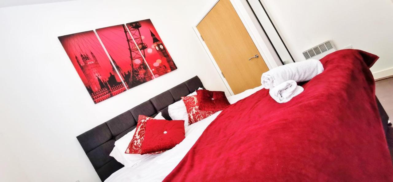 J Quarter - Sleeps 5 Long Term & Families Comfortably, 4 Beds, 2 Bathrooms Μπέρμιγχαμ Εξωτερικό φωτογραφία