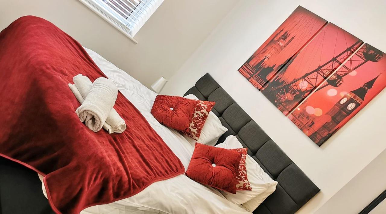 J Quarter - Sleeps 5 Long Term & Families Comfortably, 4 Beds, 2 Bathrooms Μπέρμιγχαμ Εξωτερικό φωτογραφία